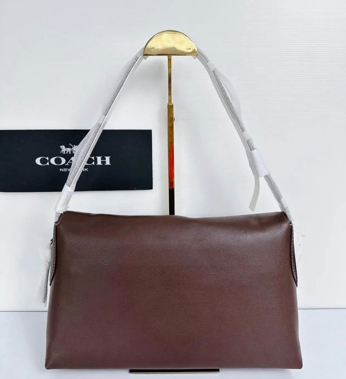 Coach Chelsea 36 Shoulder Bag with Strap - Maple