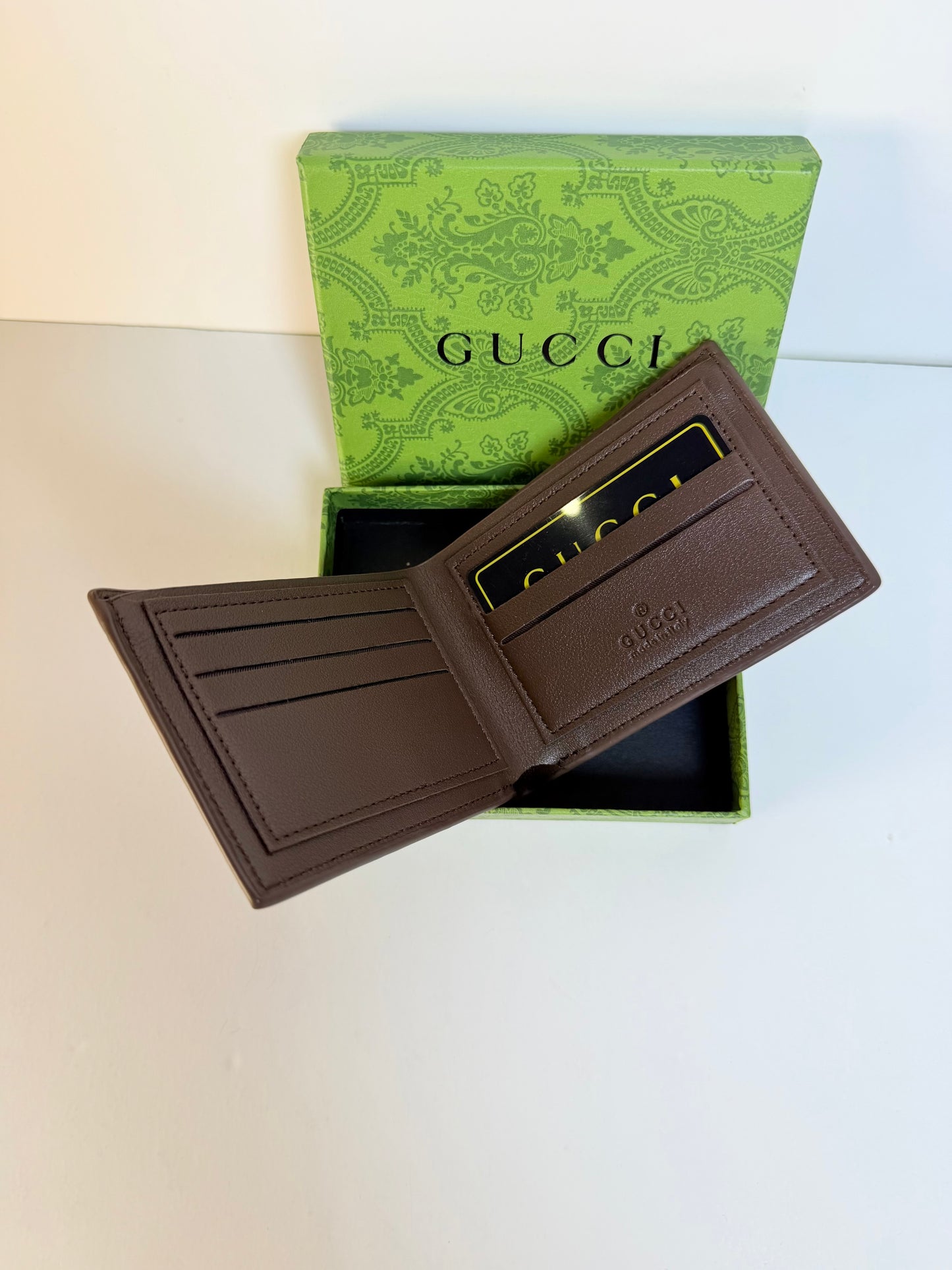 Gucci Men’s Wallet - Brown