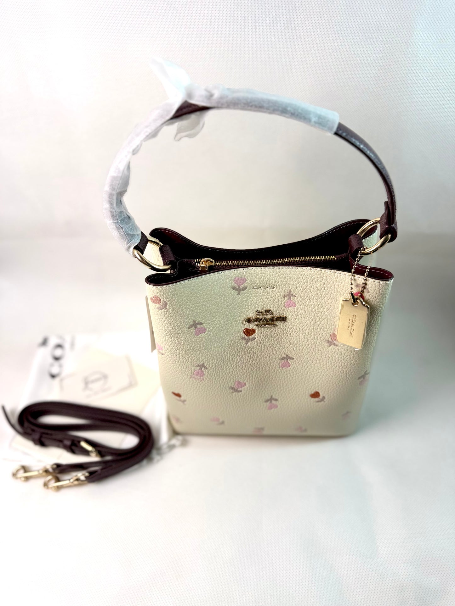 Coach Town Bucket Bag Heart Flower