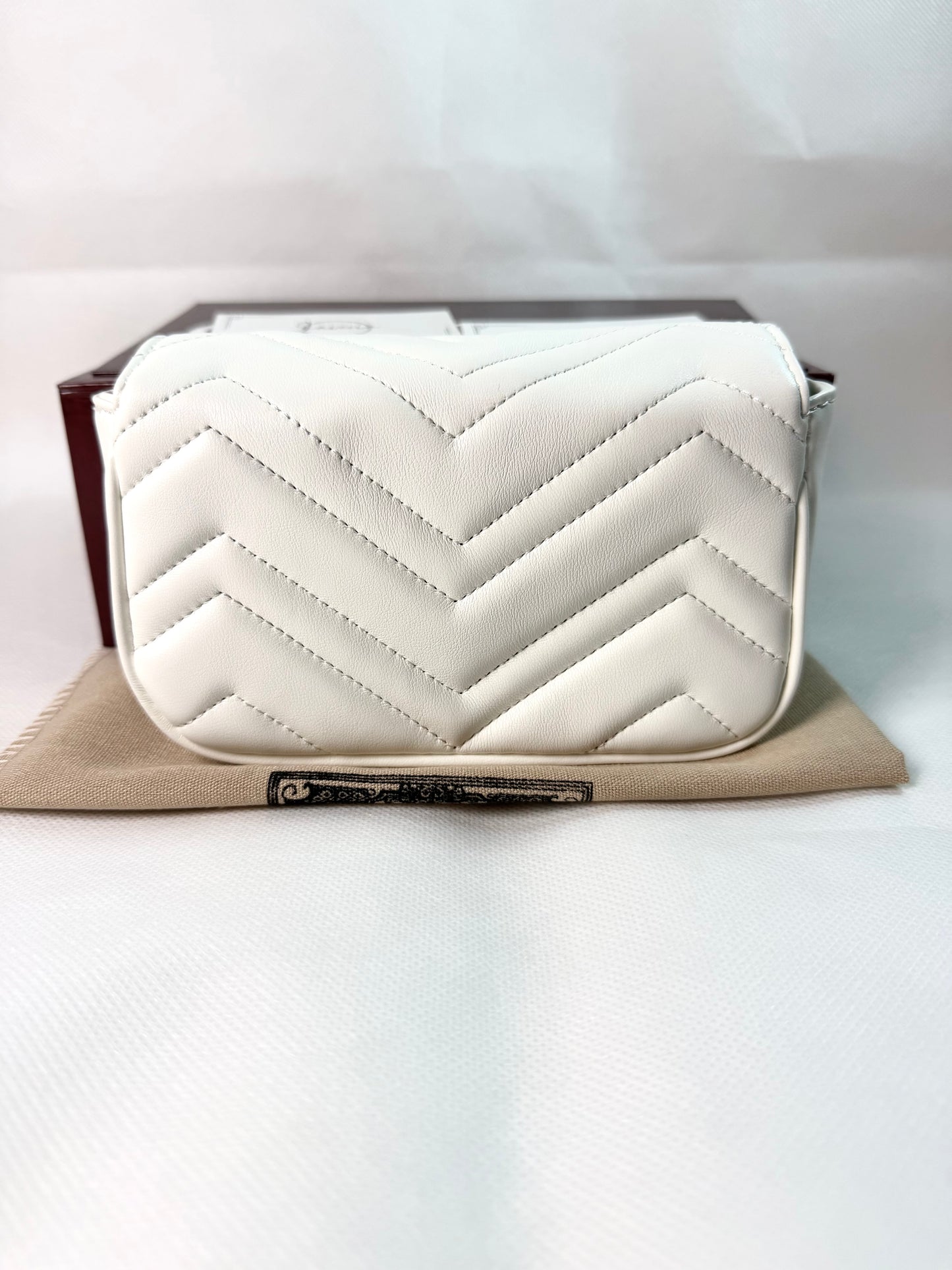 GG Marmont mini shoulder bag- White