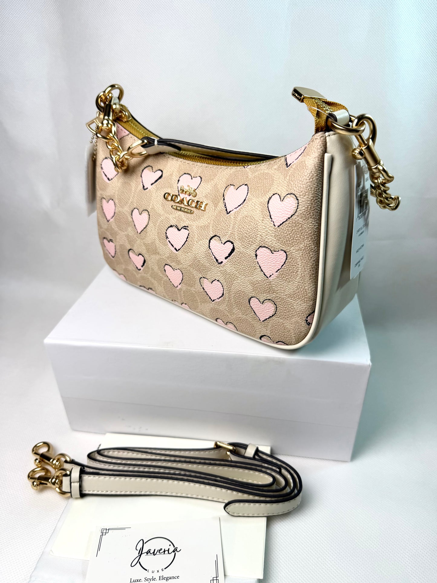 Teri Shoulder Bag With Heart Prints