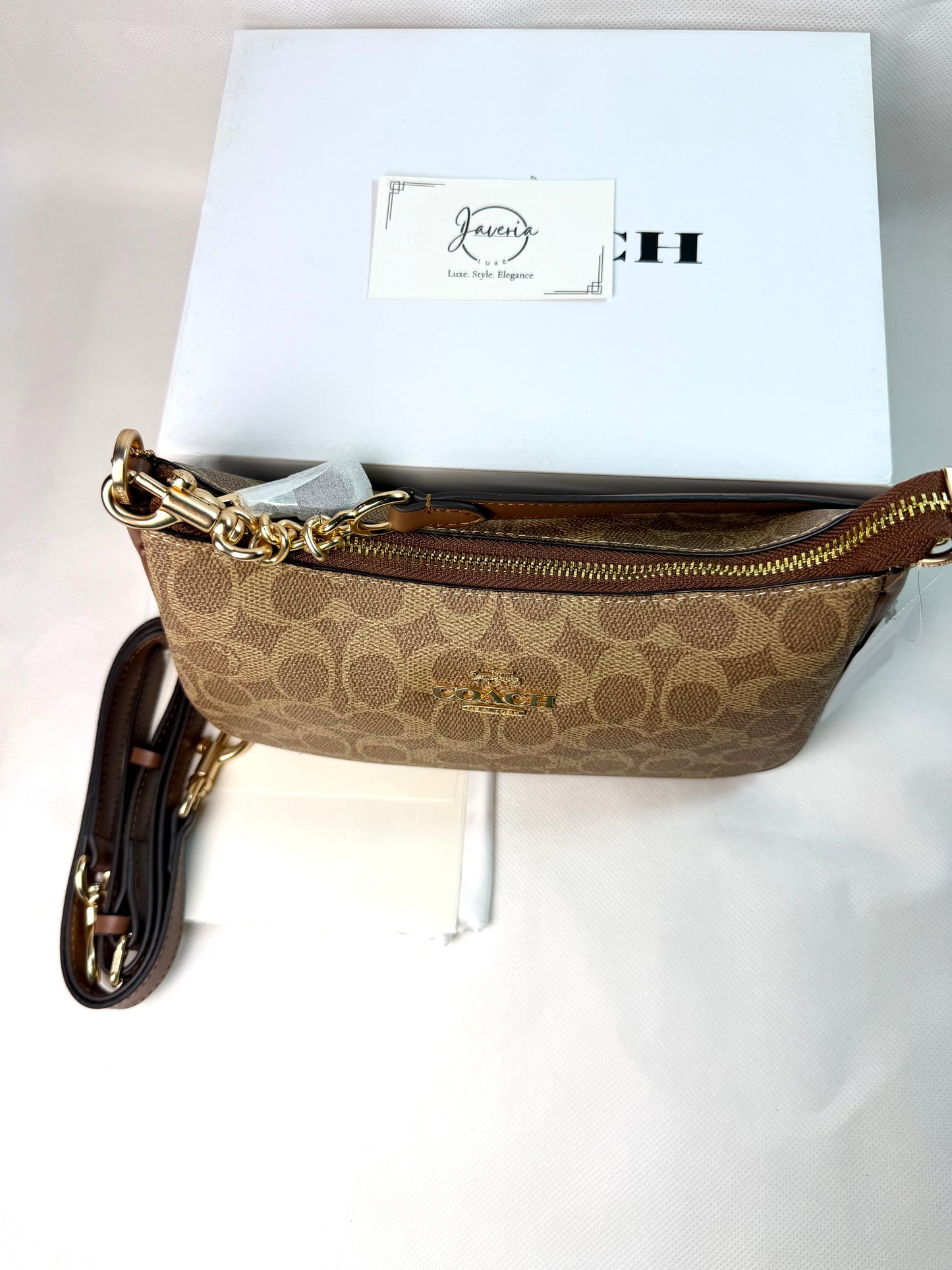 Coach Teri Shoulder bag (Signature Canvas)
