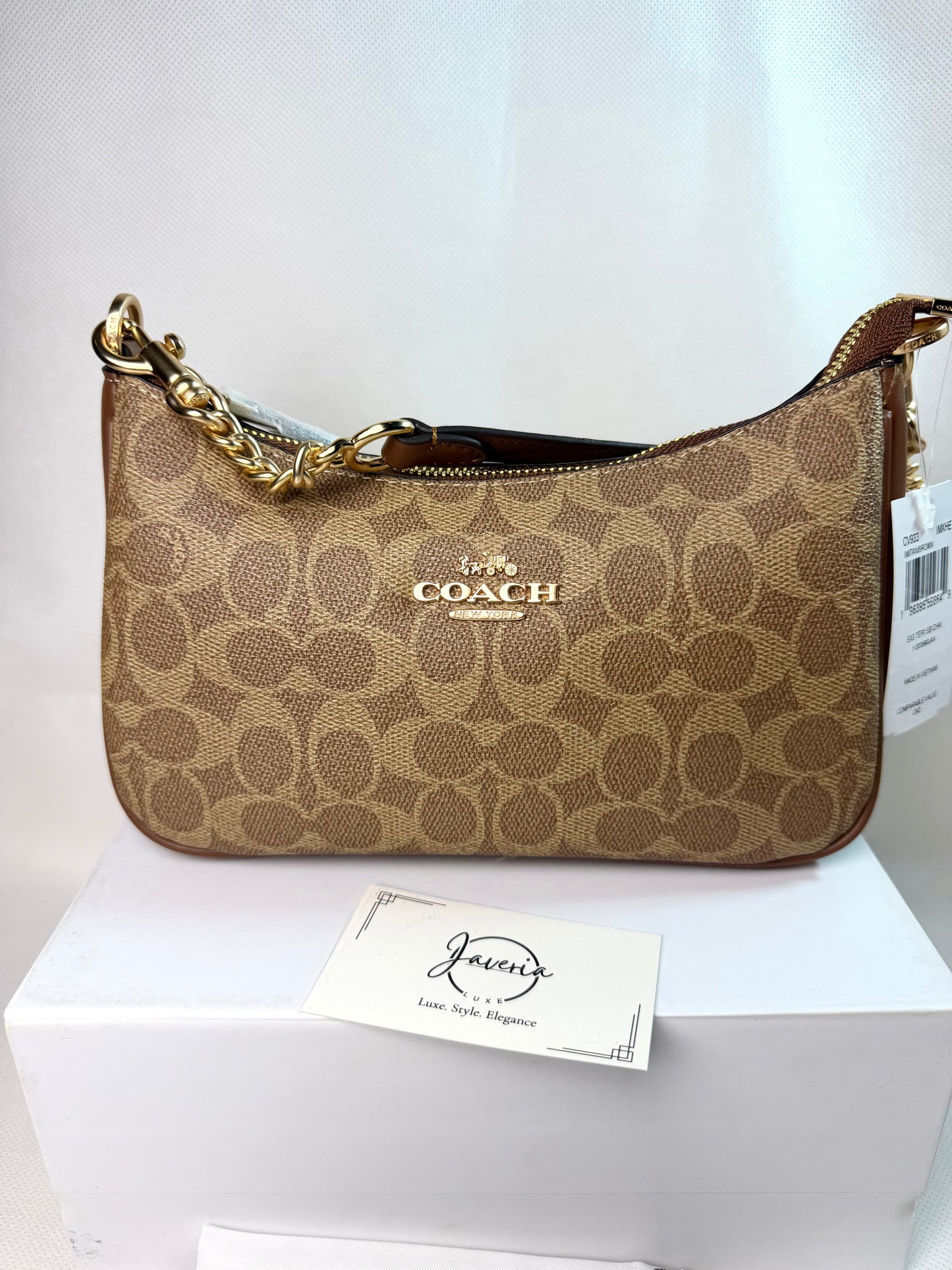 Coach Teri Shoulder bag (Signature Canvas)