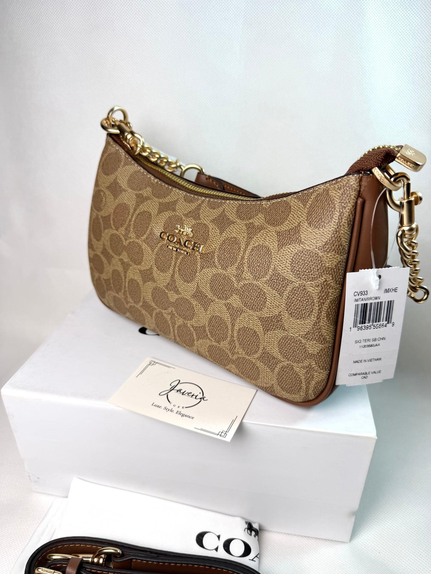 Coach Teri Shoulder bag (Signature Canvas)
