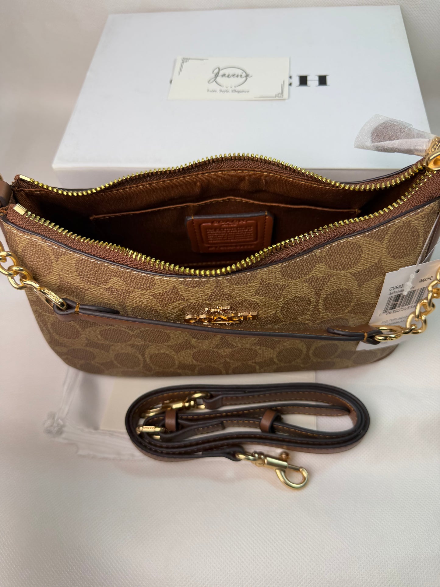 Coach Teri Shoulder bag (Signature Canvas)