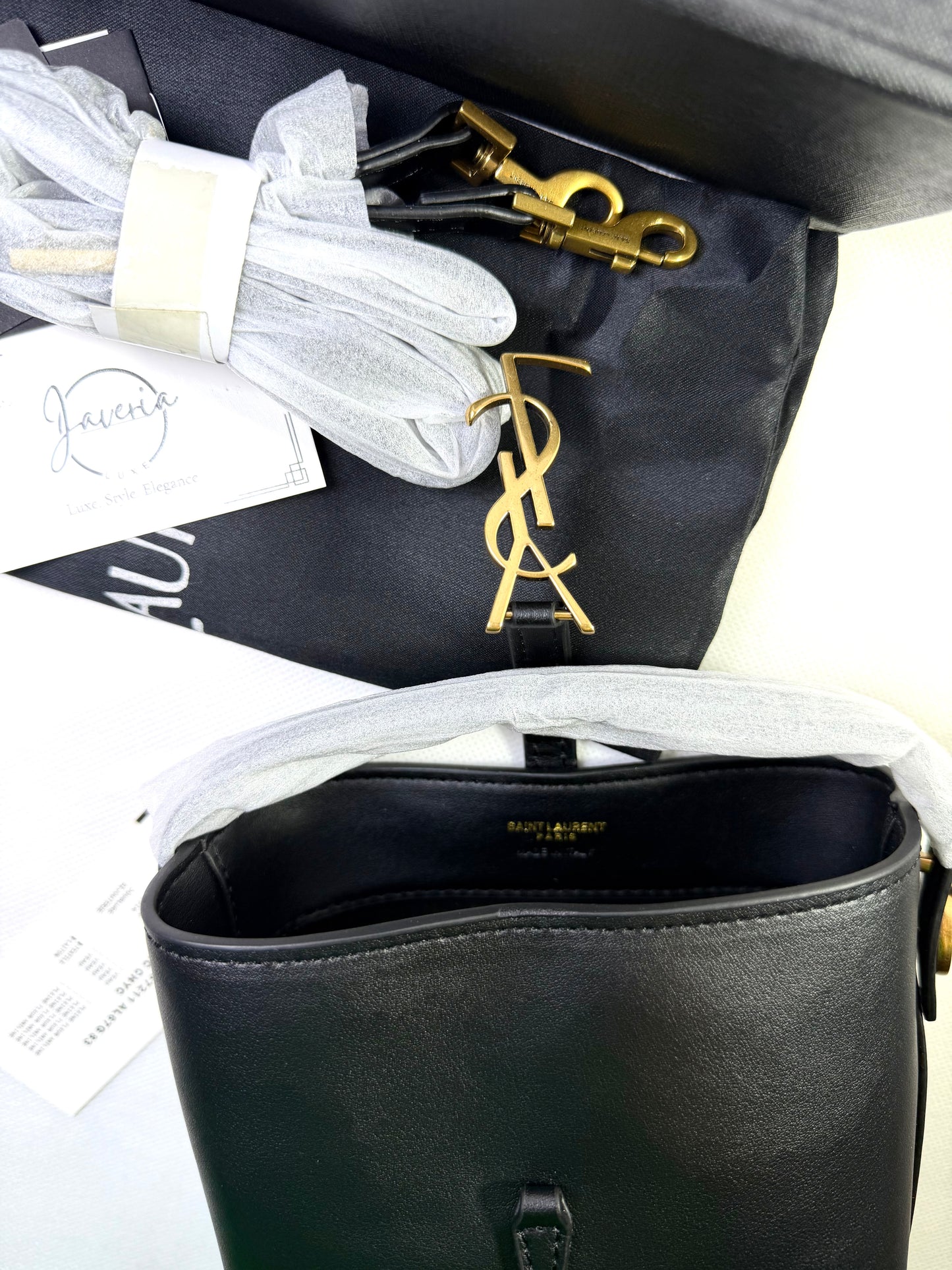 Le 37 YSL Bucket Bag in Genuine Leather - Black