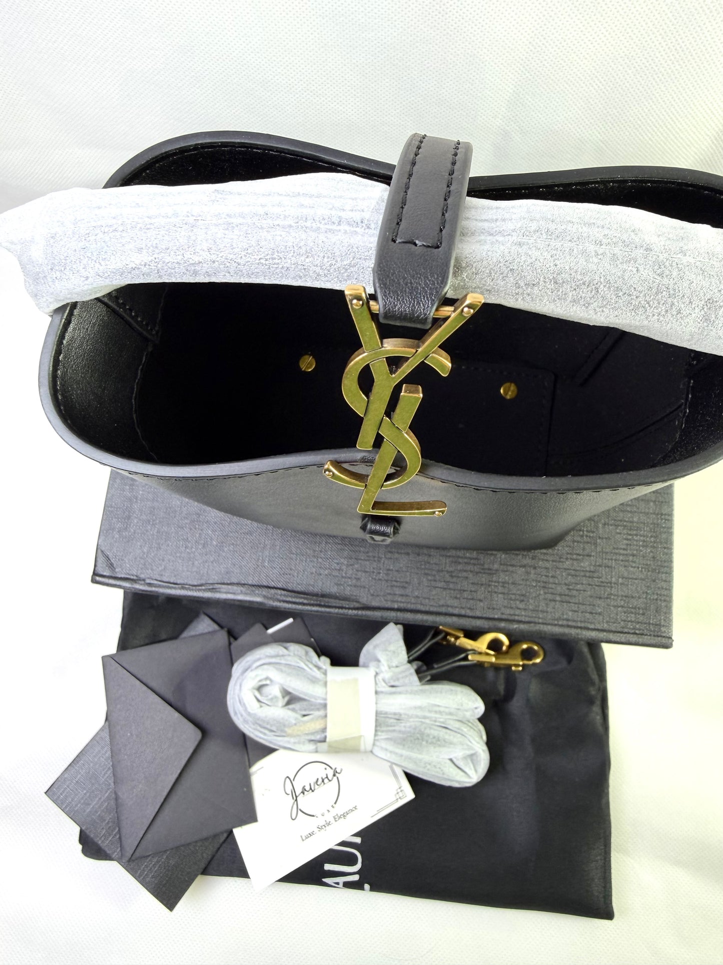 Le 37 YSL Bucket Bag in Genuine Leather - Black