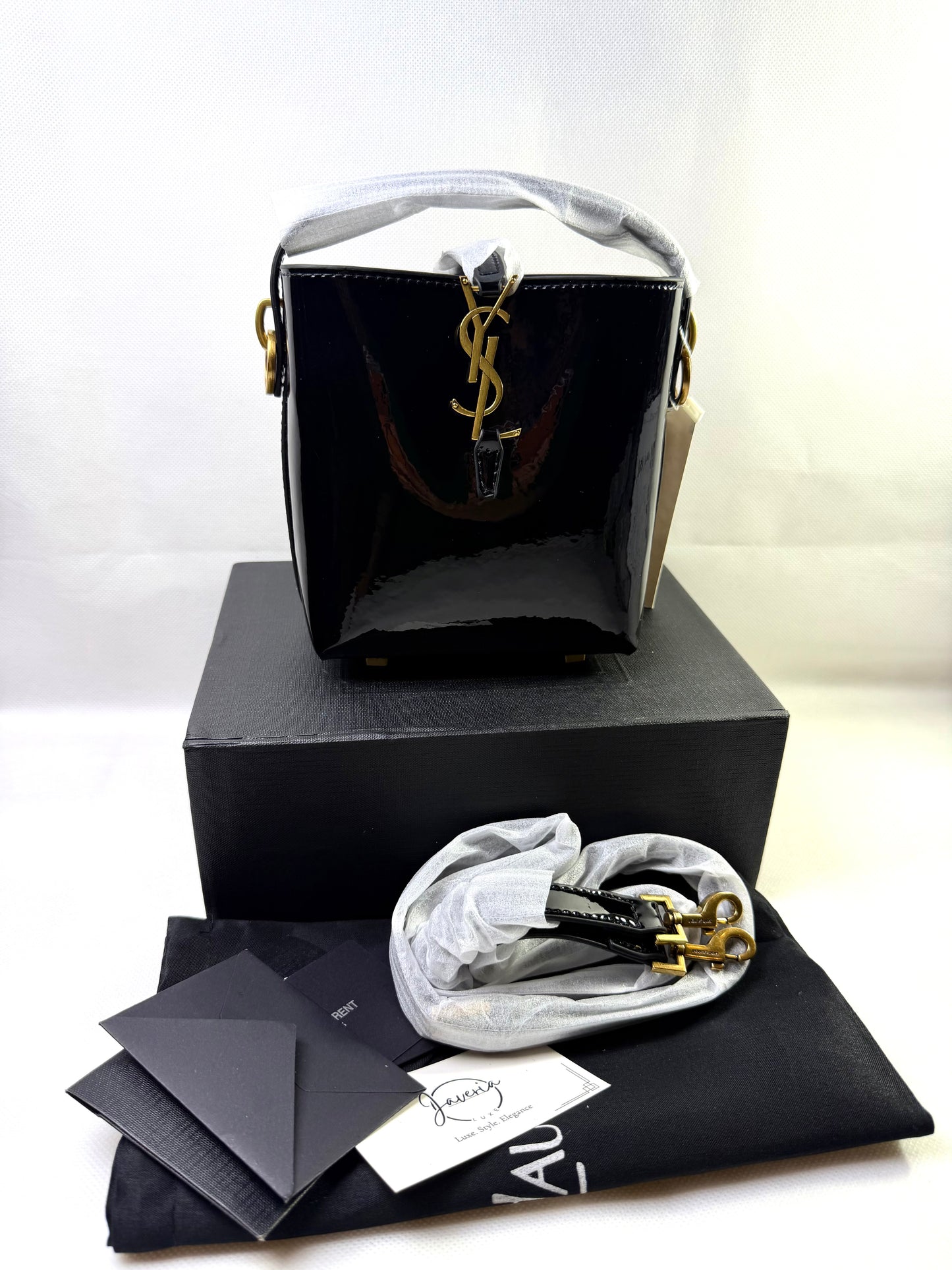 Le 37 Mini YSL Bucket Bag in Patent Leather - Black