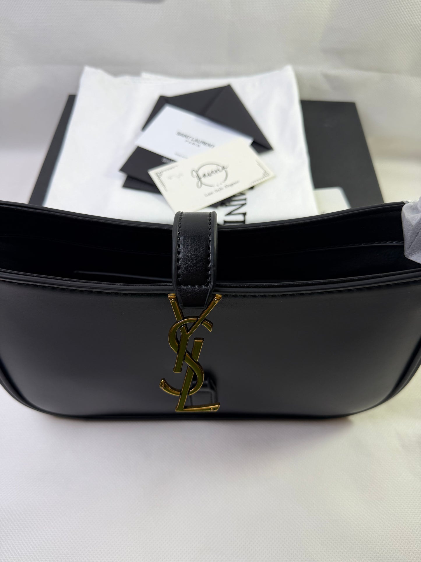 LE 5 À 7 IN SMOOTH LEATHER NOIR BAG