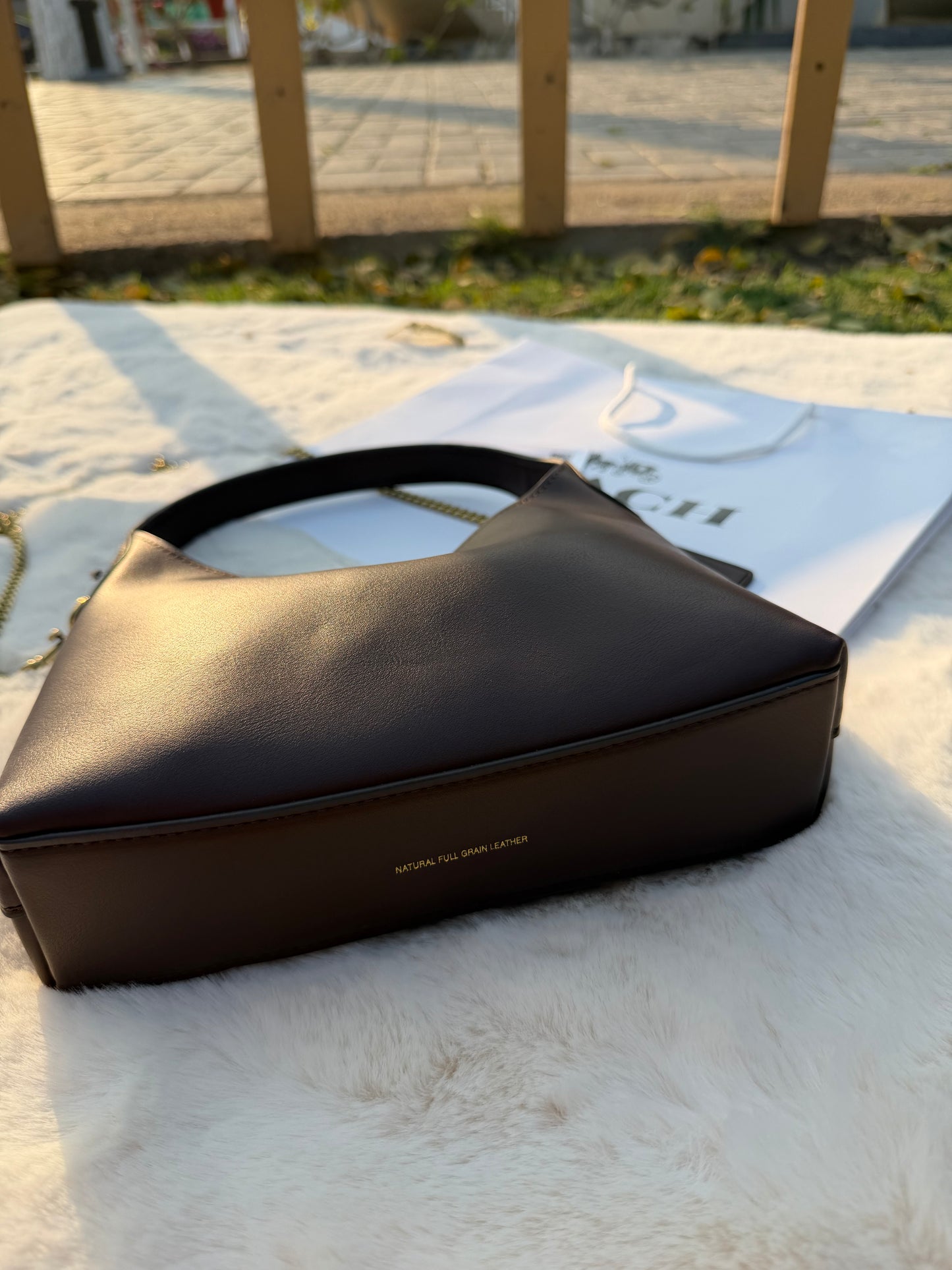 Coach Brooklyn 23 Shoulder Bag - Maple