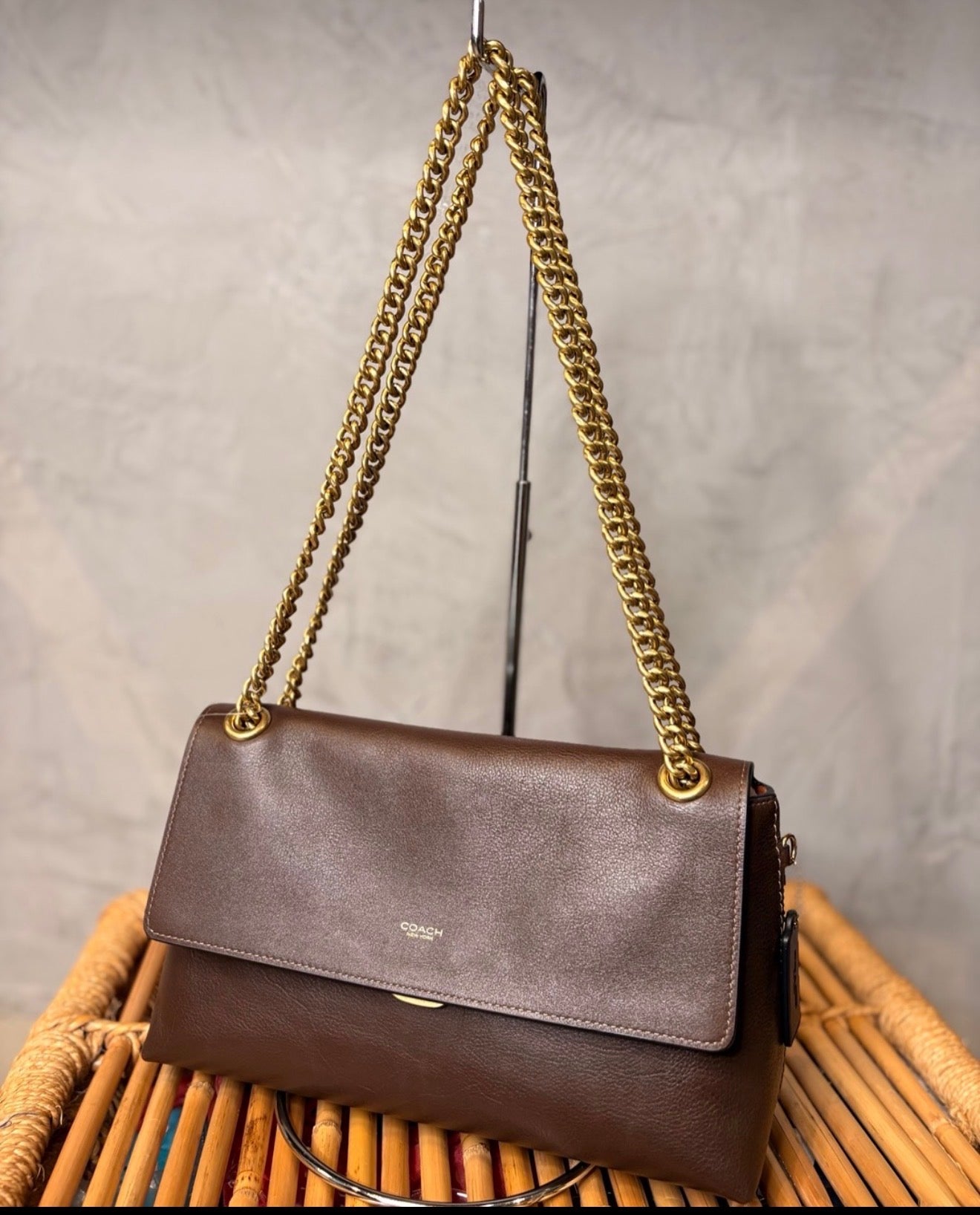 Coach Chelsea 30 Shoulder Bag with Chain | Maple
