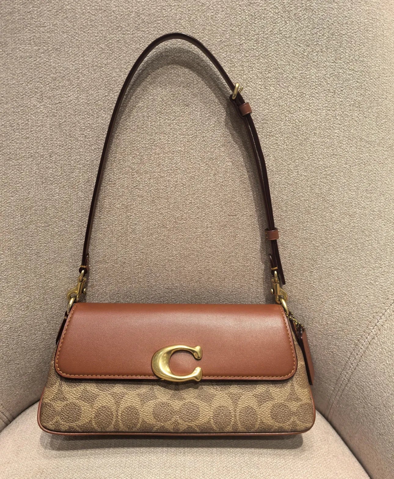 Coach Jet Shoulder Bag - Signature Canvas Brown