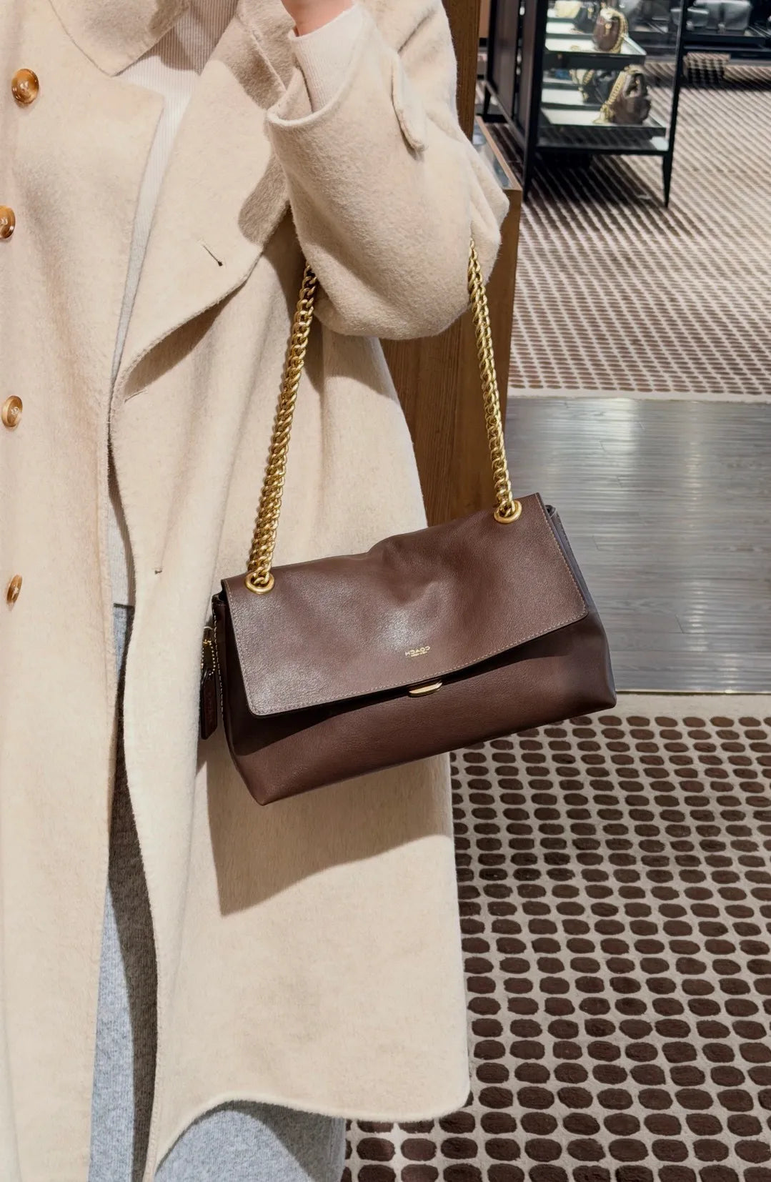 Coach Chelsea 30 Shoulder Bag with Chain | Maple