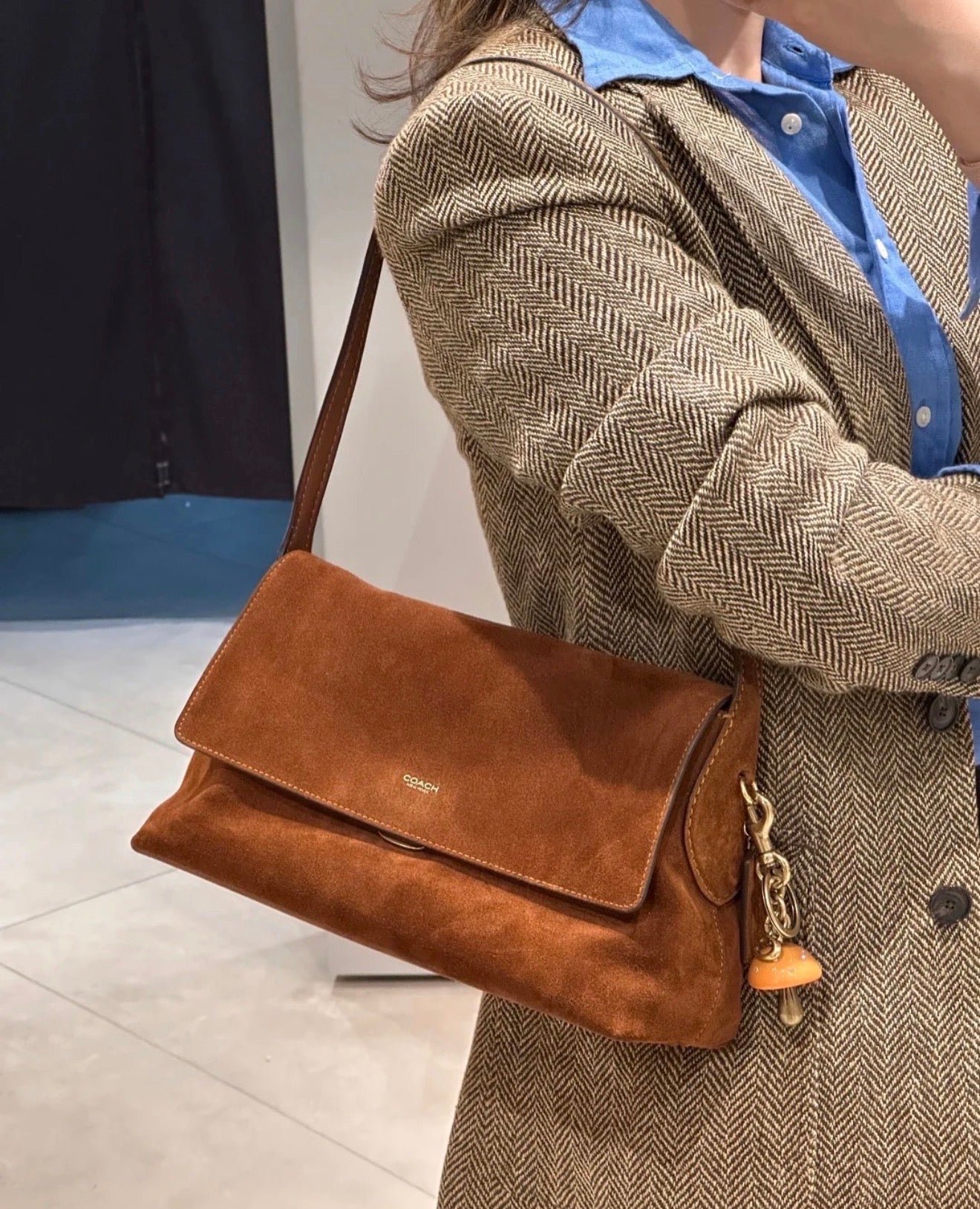 Coach Chelsea 30 Shoulder Bag with Strap | Brown Suede