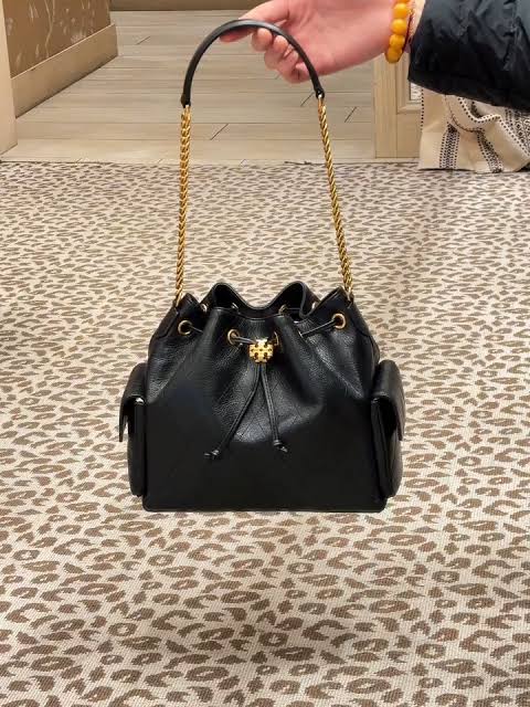 Tory Burch Charlie Quilted Drawstring Shoulder Bag - Black