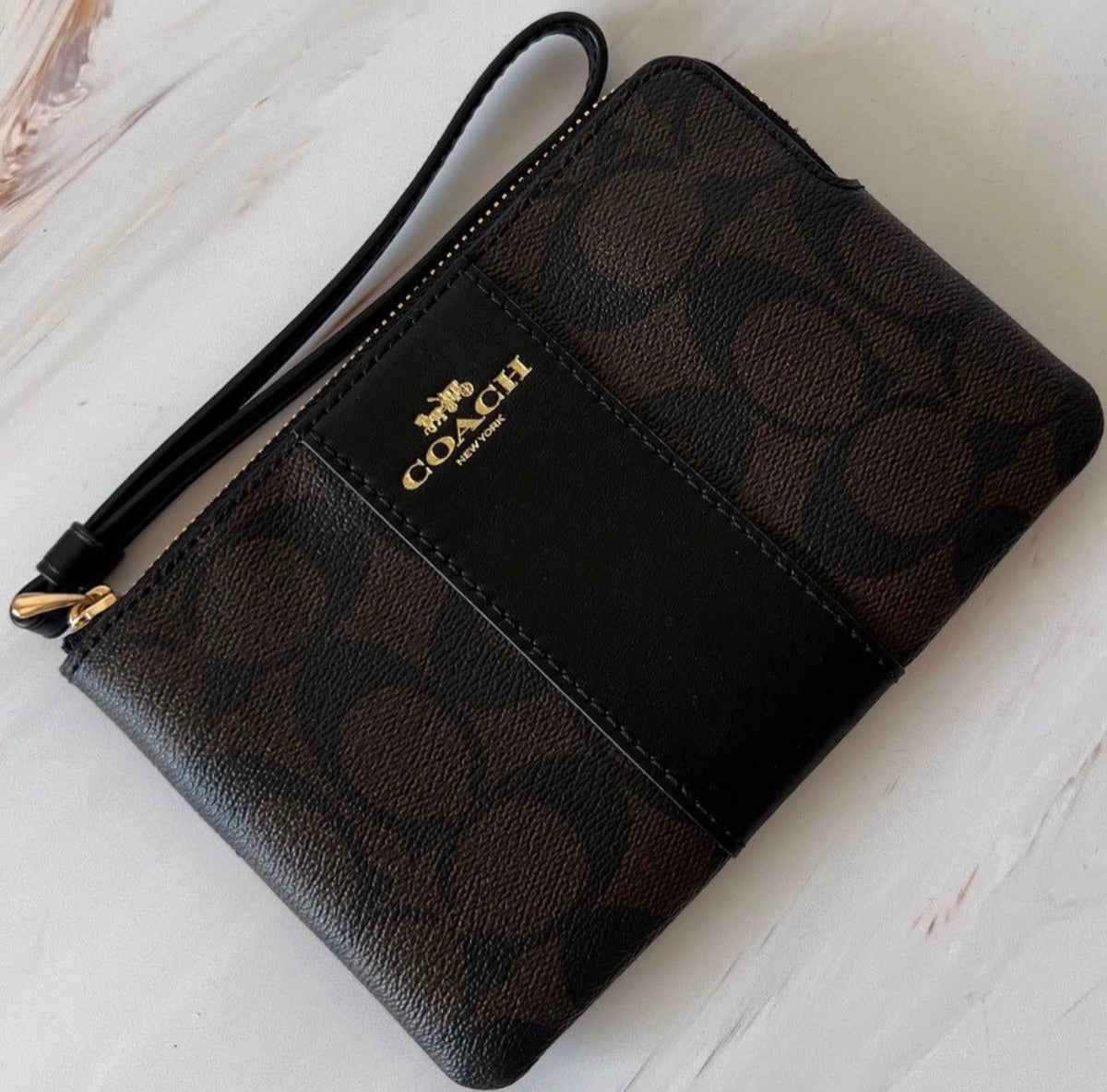 Coach Corner Zip Wristlet In Signature Canvas With Stripe - Coffee Brown