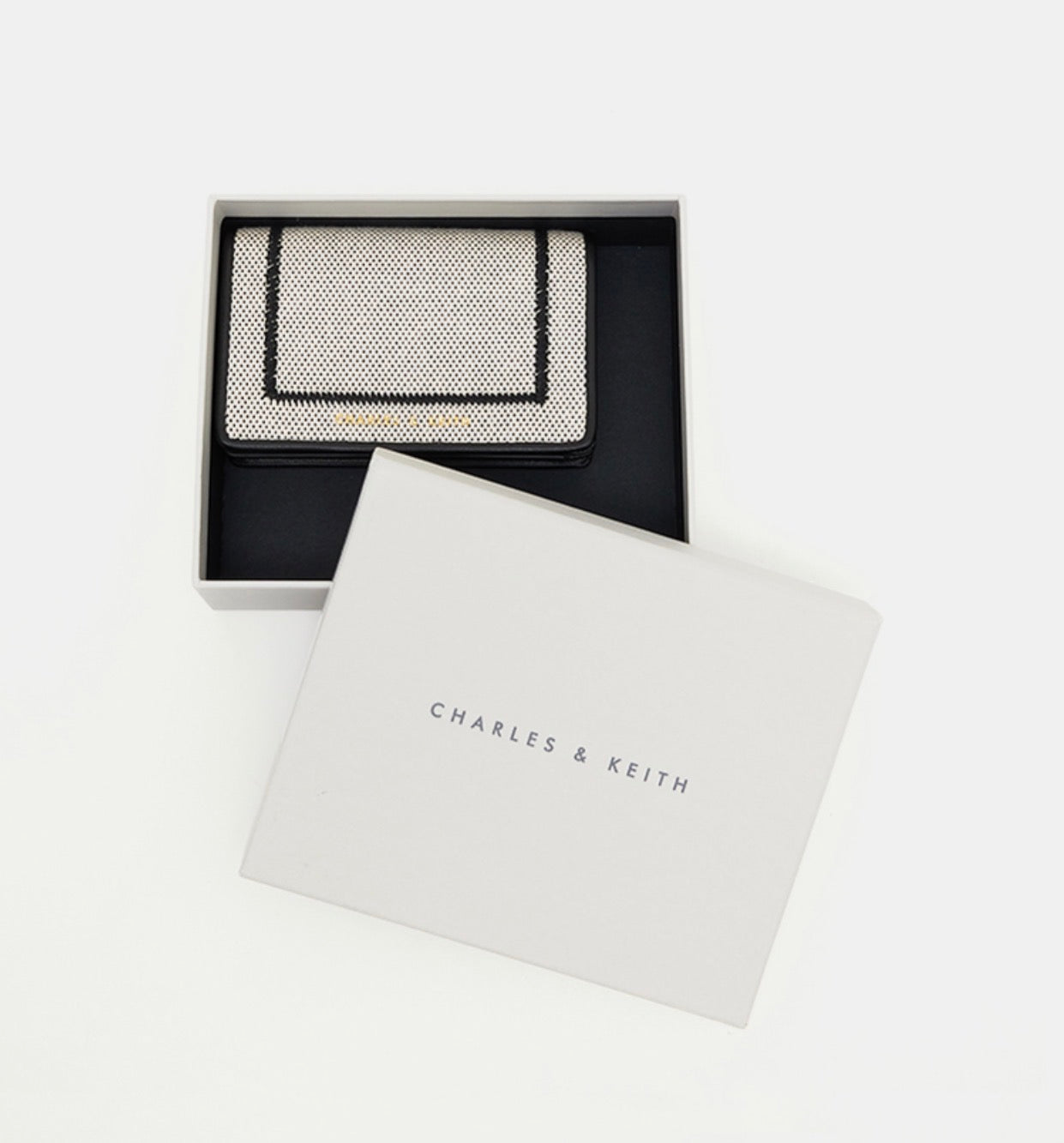 Astra Contrast Trim Wallet