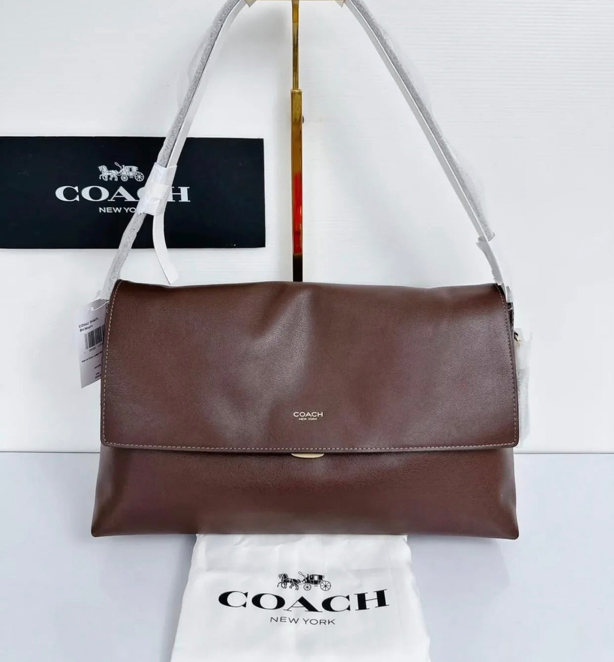 Coach Chelsea 36 Shoulder Bag with Strap - Maple