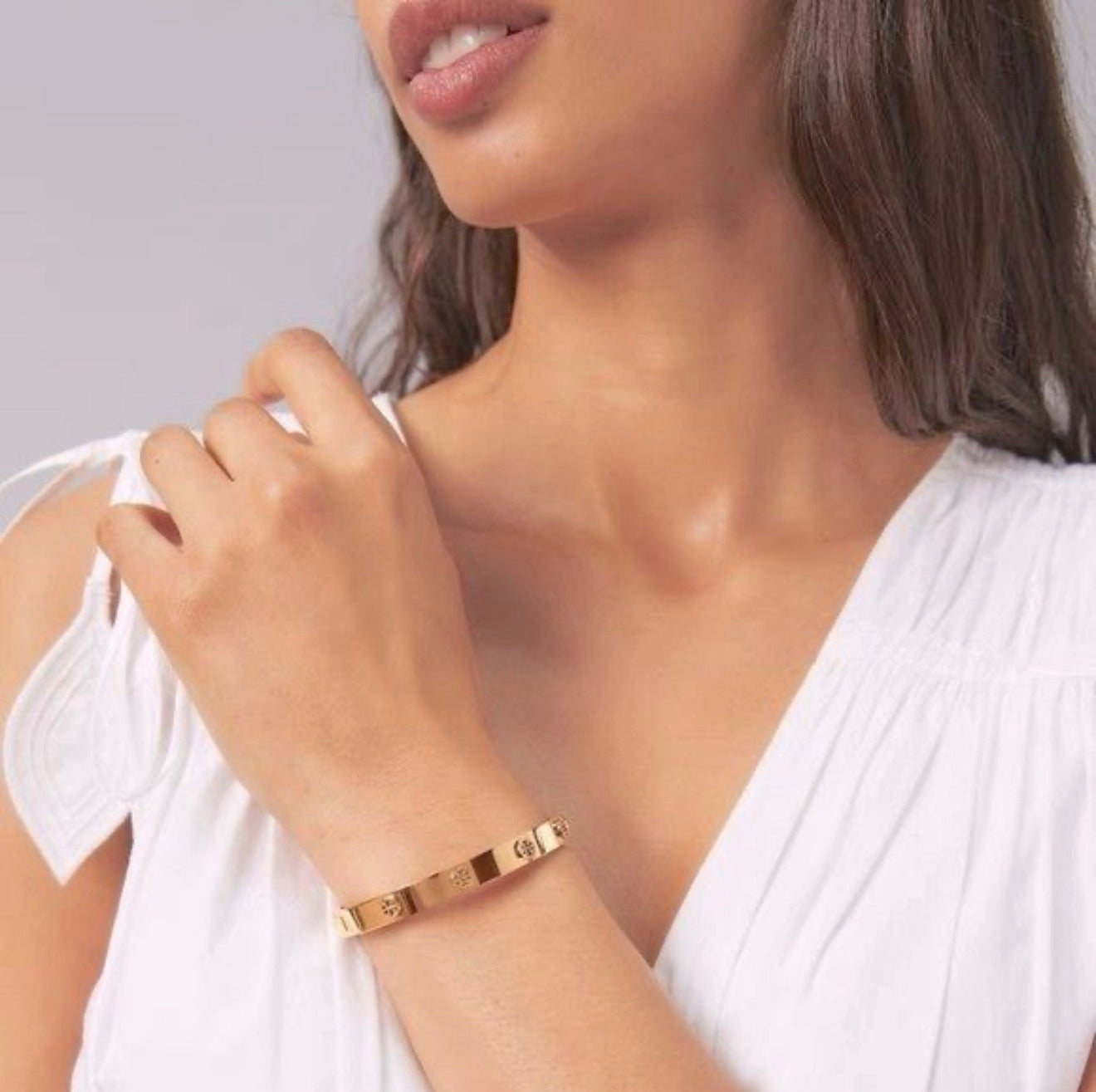 TORY ICON HINGE BRACELET - GOLD