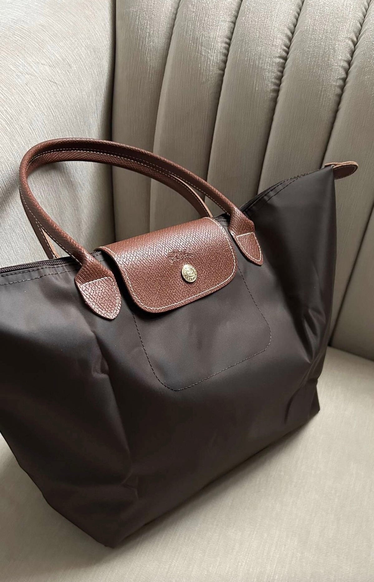 LC Medium Tote - Ebony