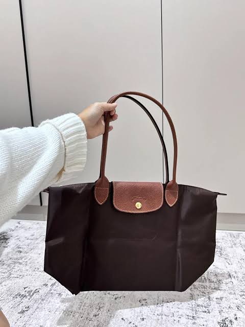 LC Medium Tote - Ebony