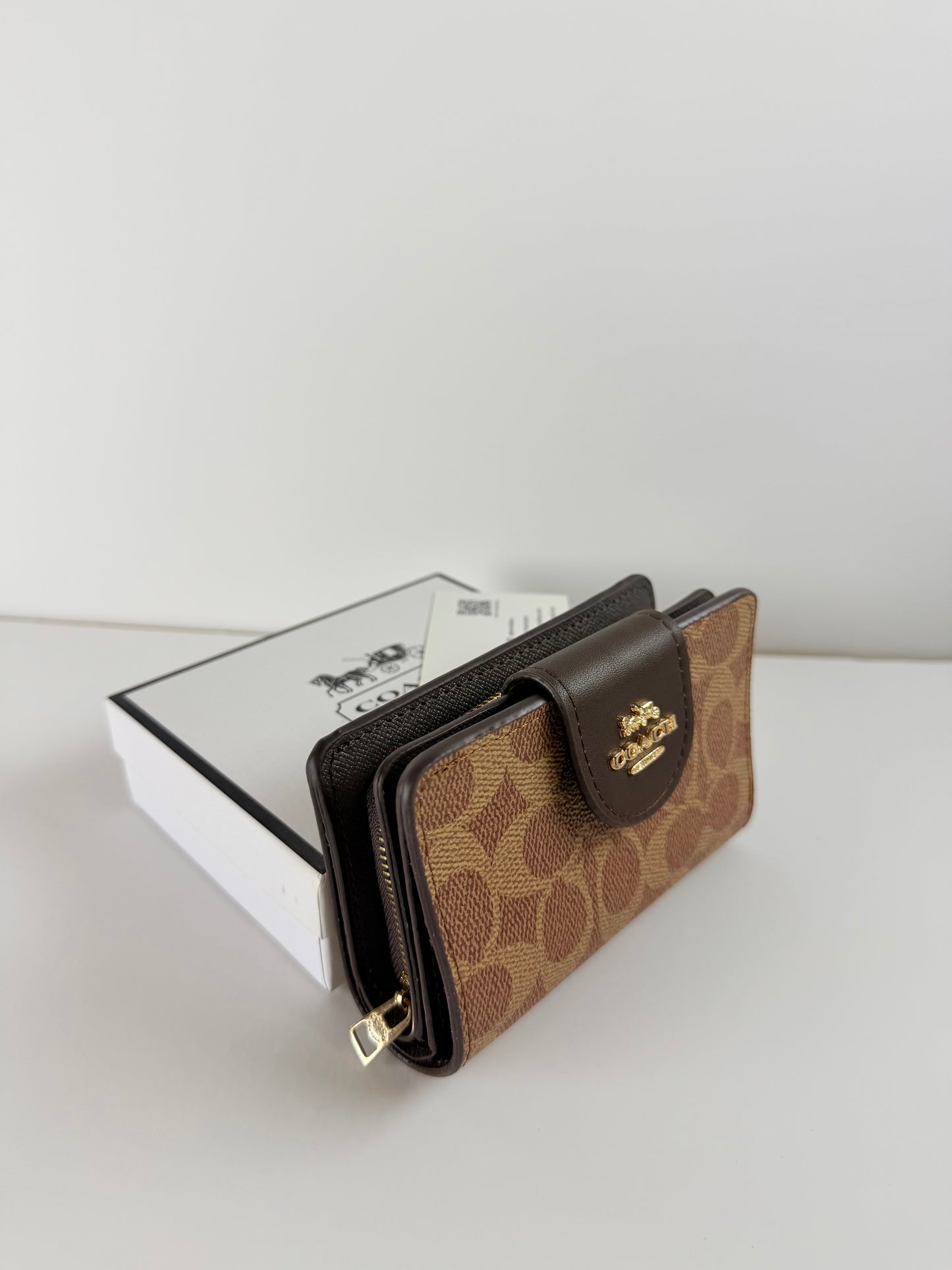 Coach Wallet - Brown