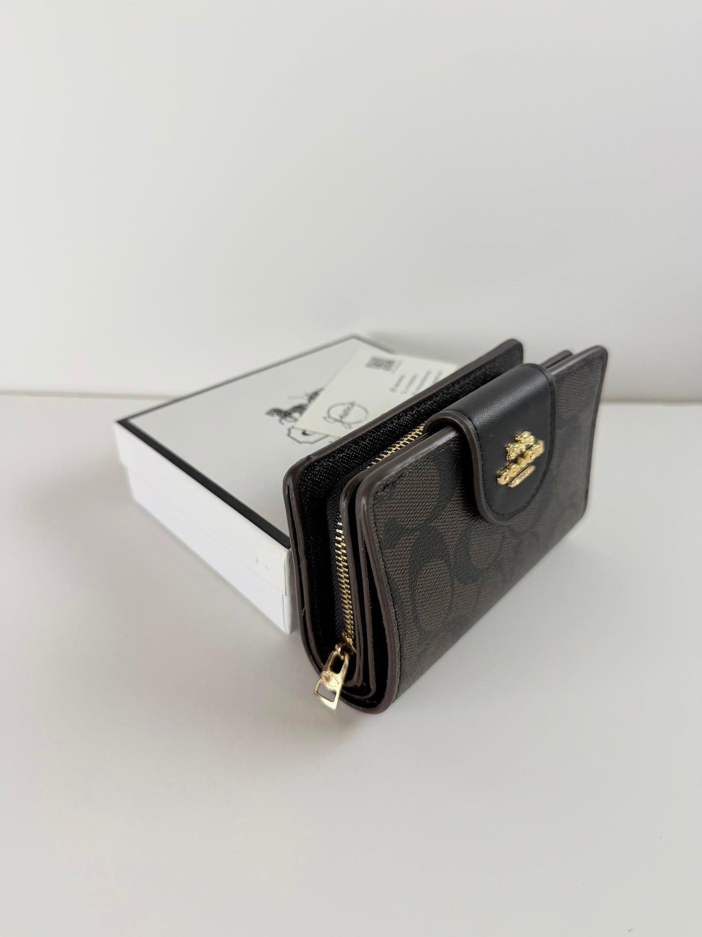 Coach Wallet - Coffee Brown
