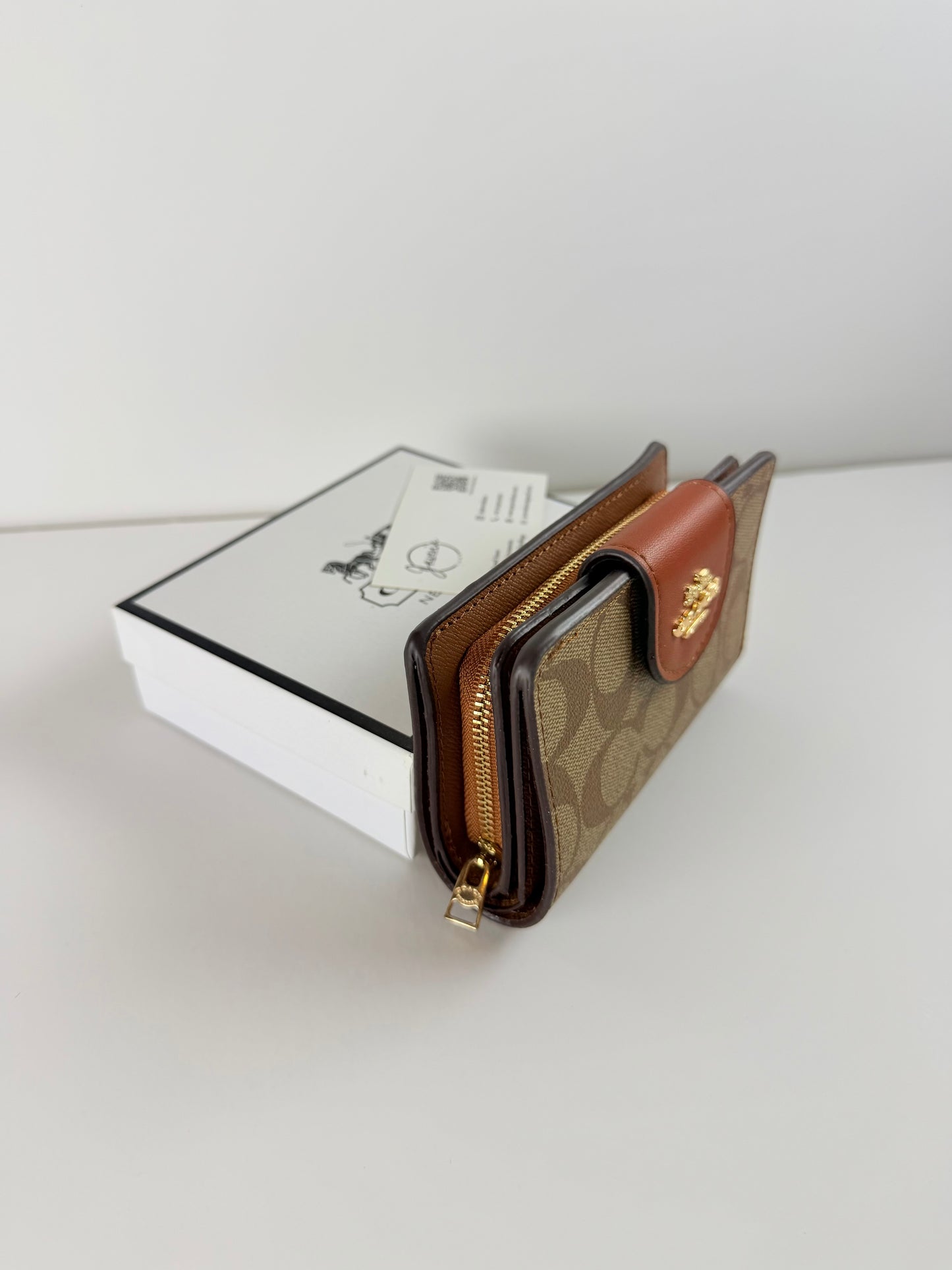 Coach Wallet - Camel Brown