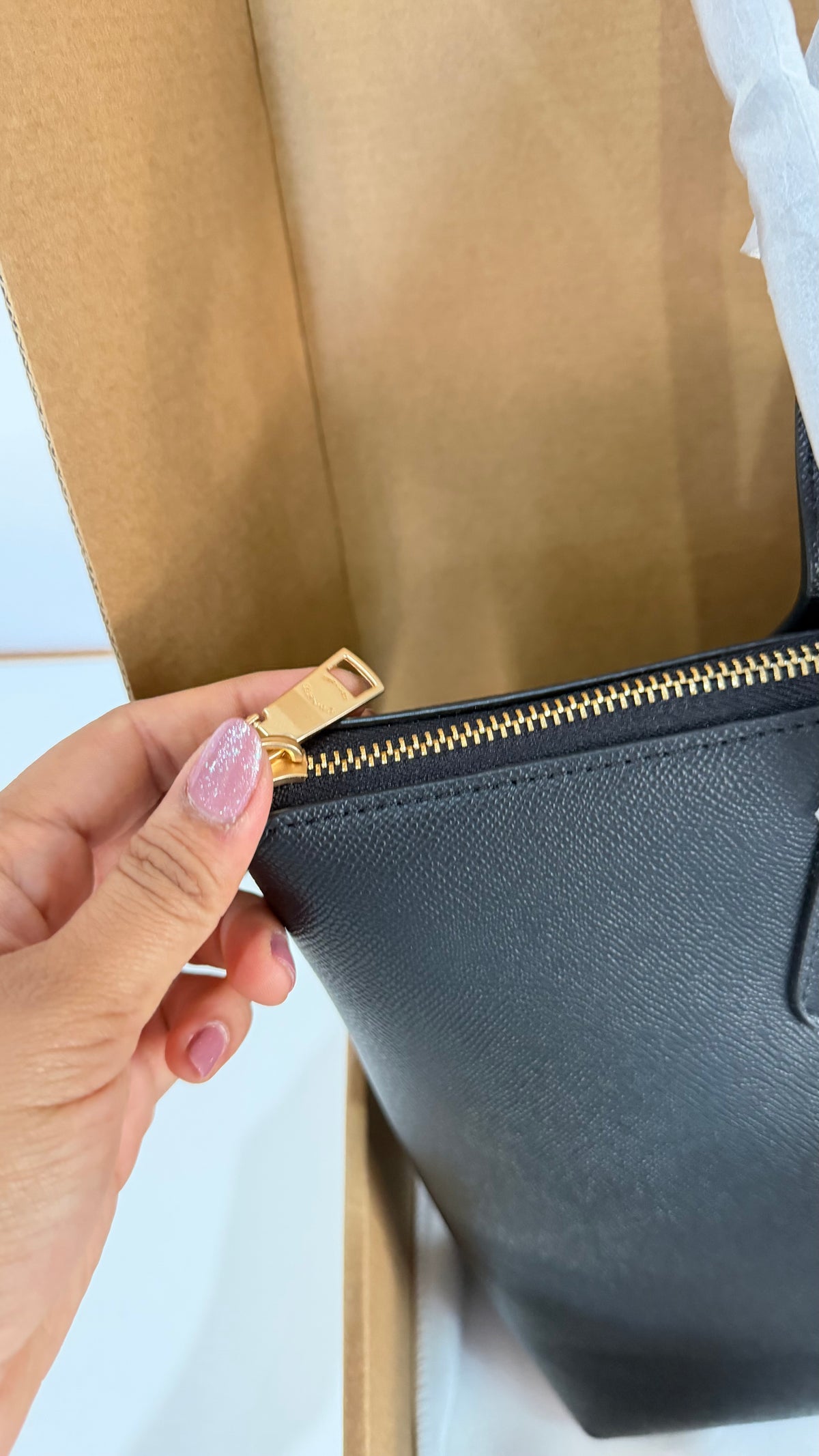 Coach Zip Tote Bag - Black