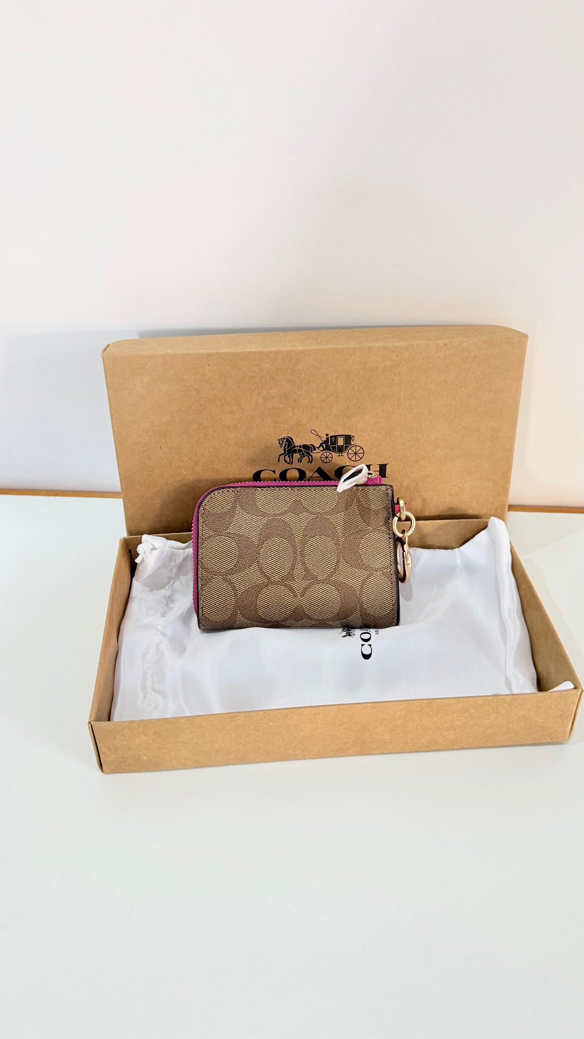 Coach Cardholder With Keychain - Light Brown