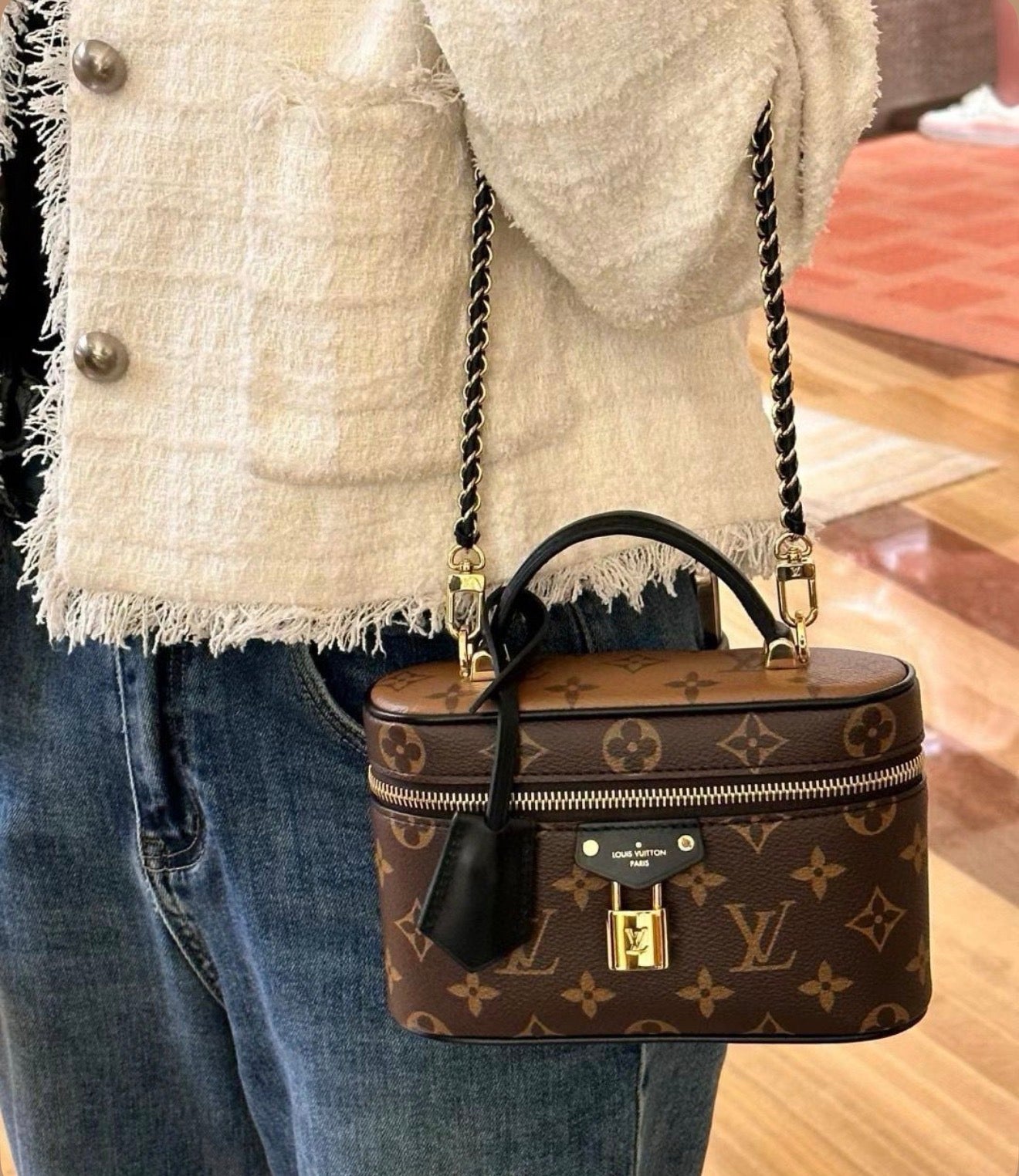 Louis Vuitton Vanity Chain Pouch Bag