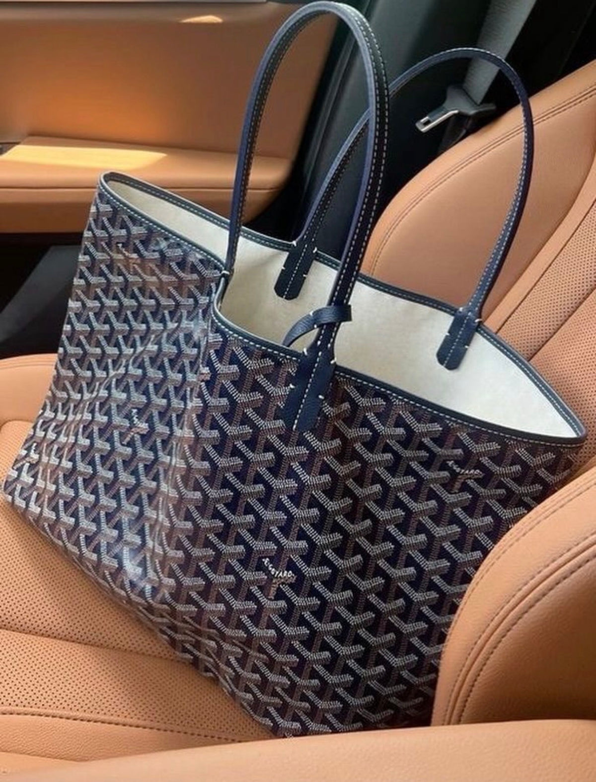 Goy*rd Medium Tote Bag - Navy Blue