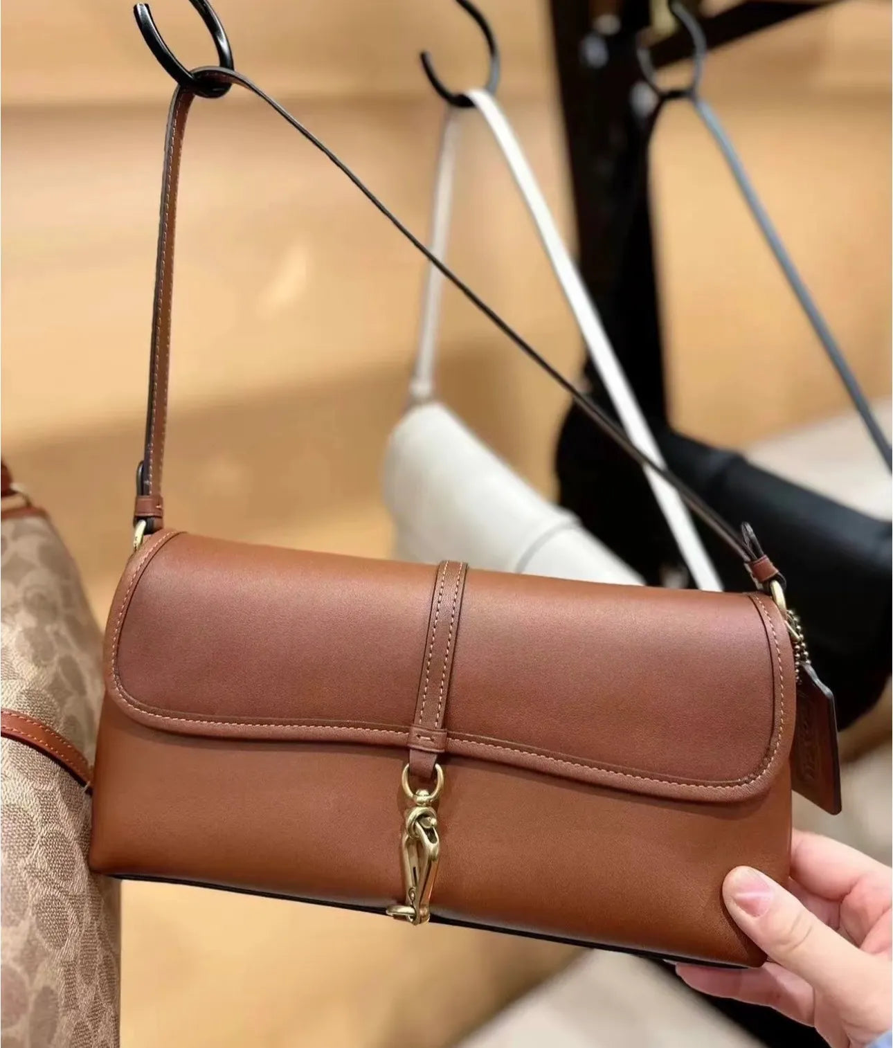 Coach Hamptons Bag - Brown