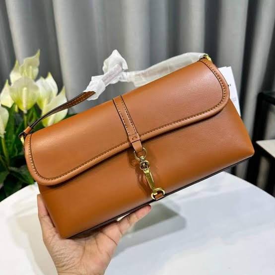 Coach Hamptons Bag - Brown