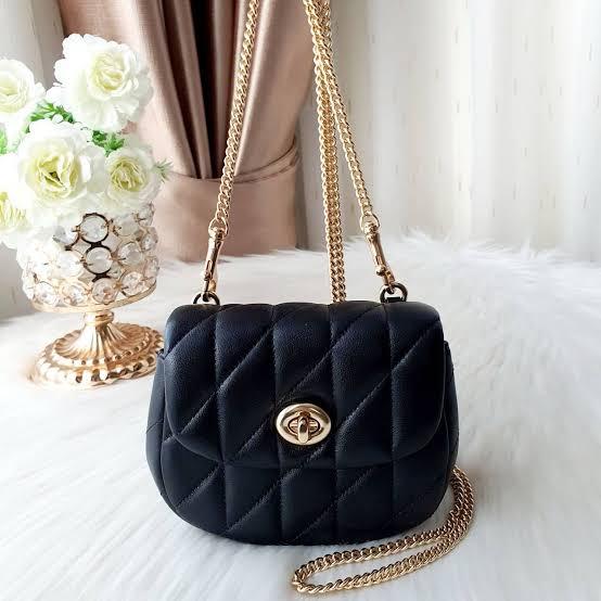 Coach Turnlock Card Case bag - Quilted Black