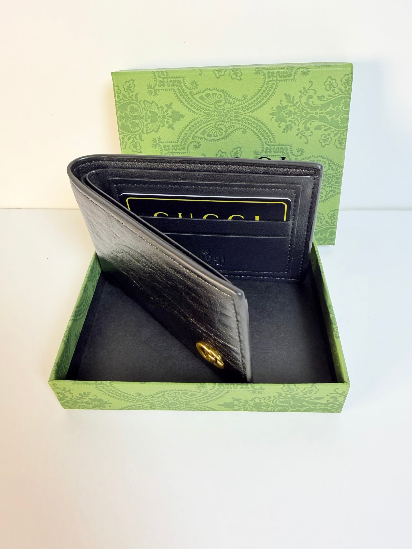 Gucci Men’s Wallet - Black