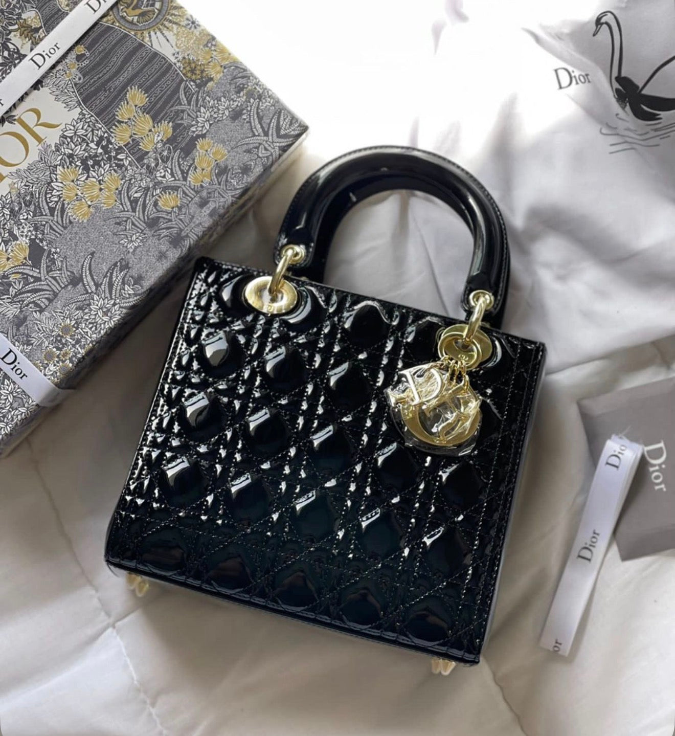 Lady Dior Medium Bag Gloss Black